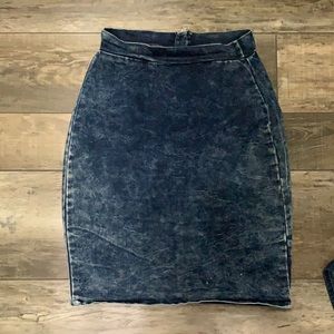 Denim stretch skirt